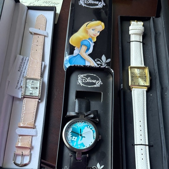 Disney Accessories - NWOT Bundle 3 watches Disney Alice in Wonderland, Gossip and women’s wristwatch.